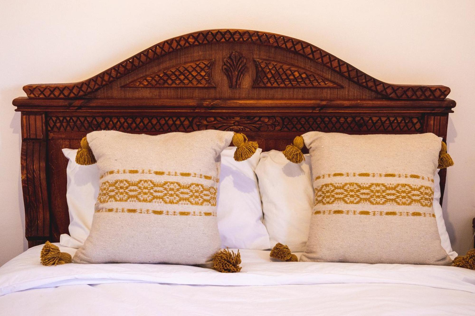 シディ・カウキ House Of Omm Bed & Breakfast エクステリア 写真