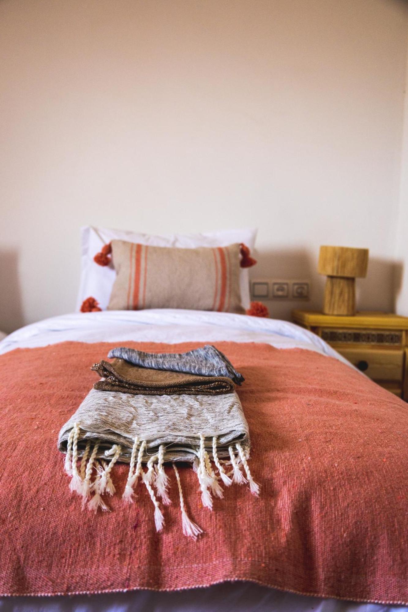 シディ・カウキ House Of Omm Bed & Breakfast エクステリア 写真