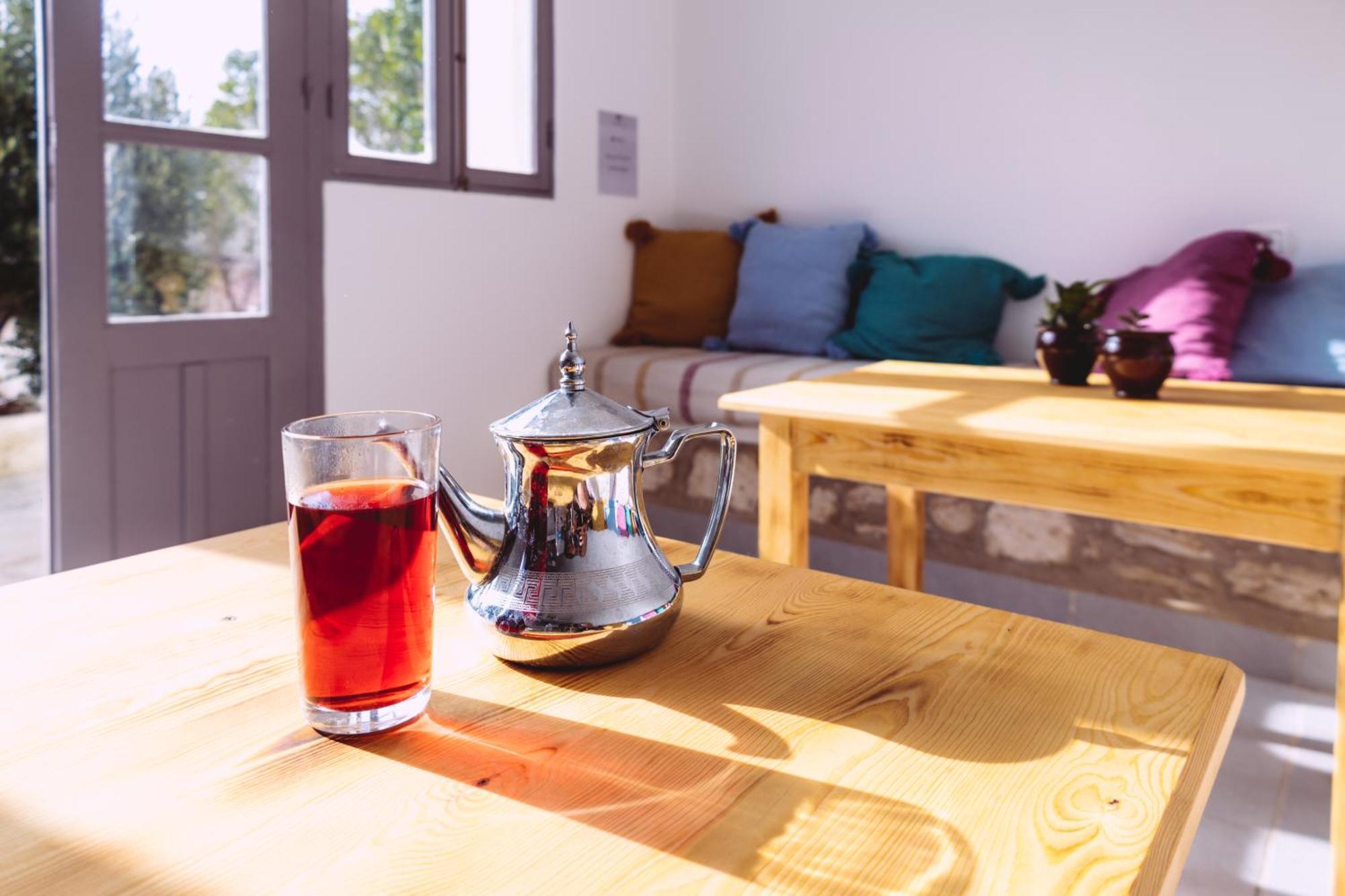 シディ・カウキ House Of Omm Bed & Breakfast エクステリア 写真